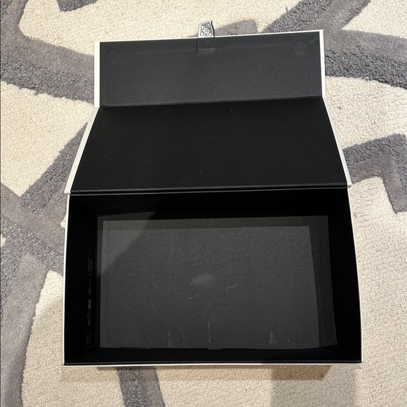 Loewe White Box - Picture 2 of 2